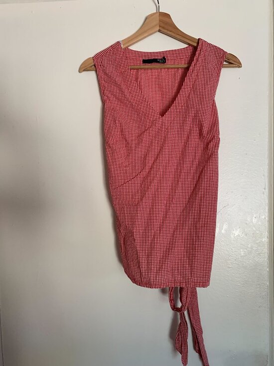 Tops - Checkered Tank Top with Tie in the Back